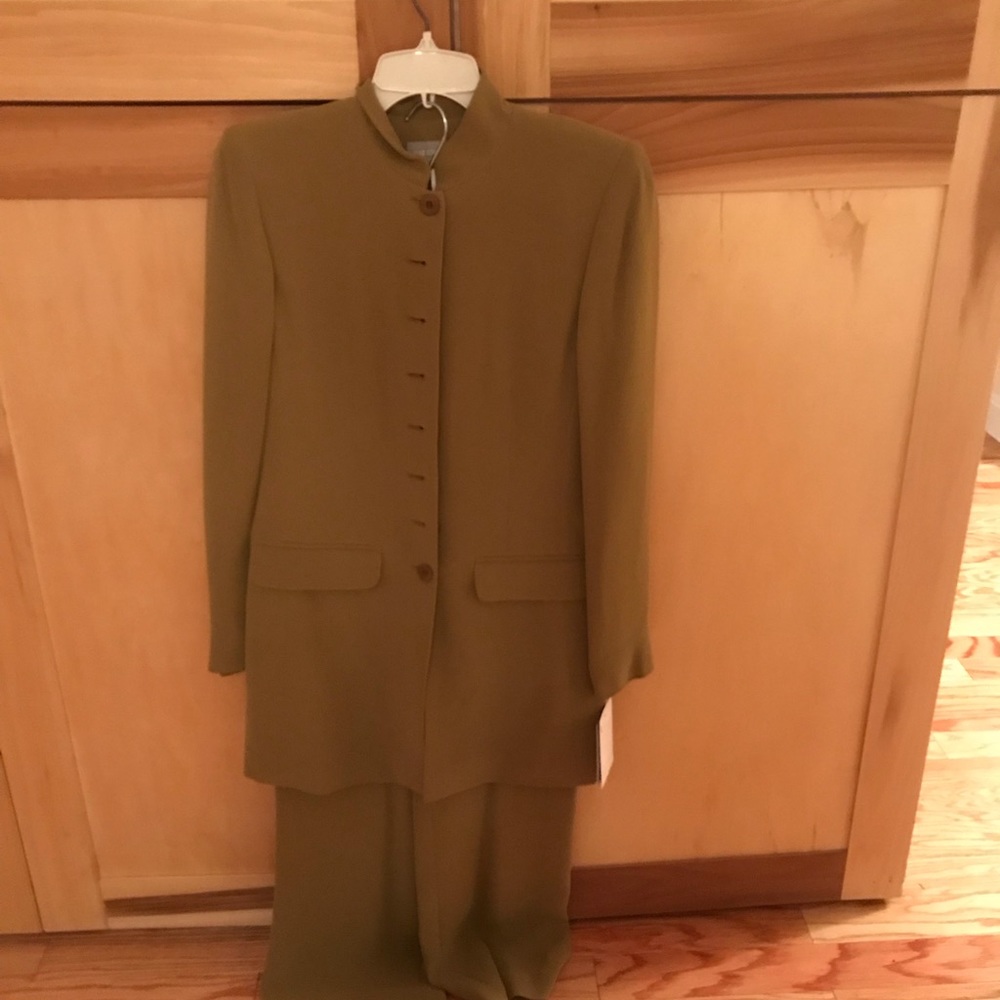 Suit